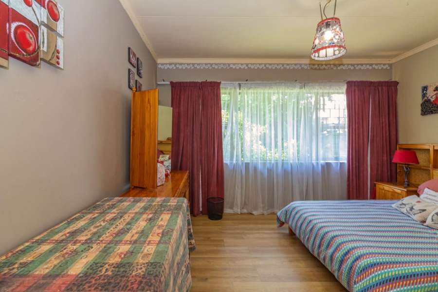 5 Bedroom Property for Sale in Jordania Free State